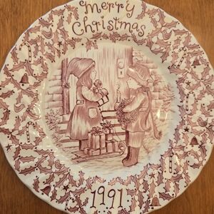 1991 Royal Crownford Christmas Decorative Plate